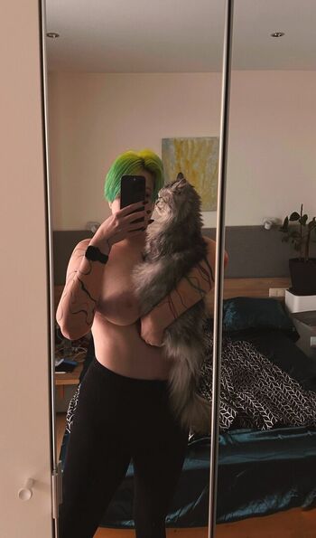 Full leaked Alinowskaya private photo