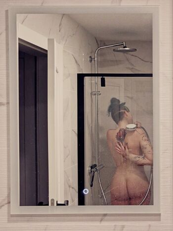 Full leaked Alinowskaya private photo