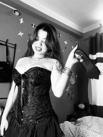 Full leaked Alishagiri private photo