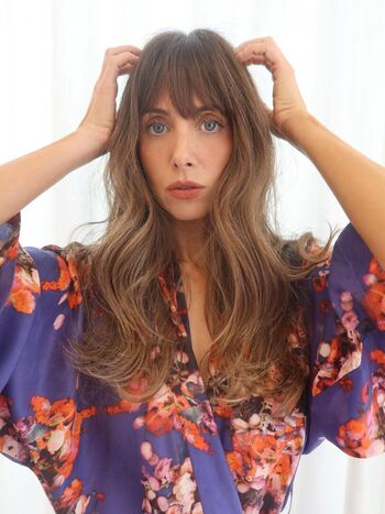 Full leaked Alison brie private photo