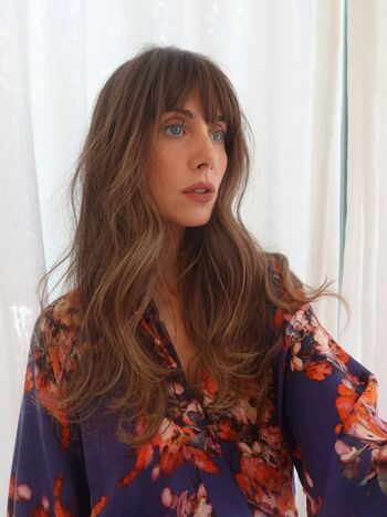 Full leaked Alison brie private photo