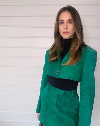 Full leaked Alison brie private photo