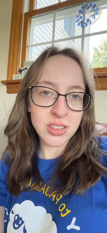 Full leaked Alison burke private photo