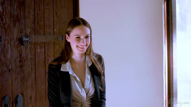 Alison Rey