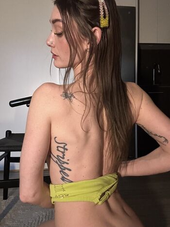 Full leaked Alison strand private photo