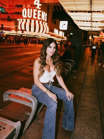 Full leaked Alison victoria private photo