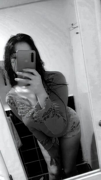 Full leaked Alisson private photo