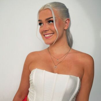 Full leaked Alix ablaze private photo