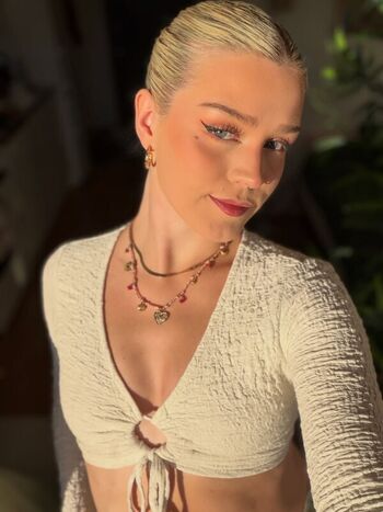 Full leaked Alix ablaze private photo