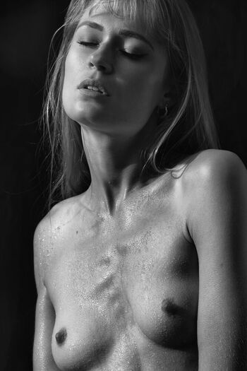 Full leaked Alix robillart private photo