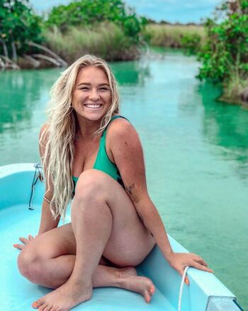 Full leaked Alix traeger private photo
