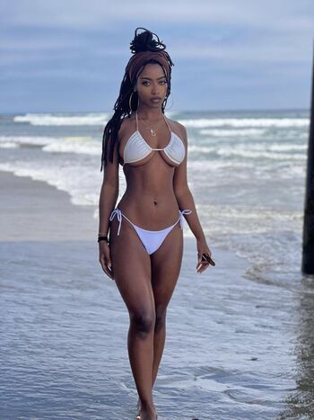 Full leaked Aliyawill page private photo