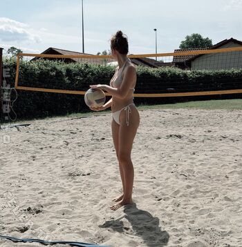 Full leaked Alizee talk private photo