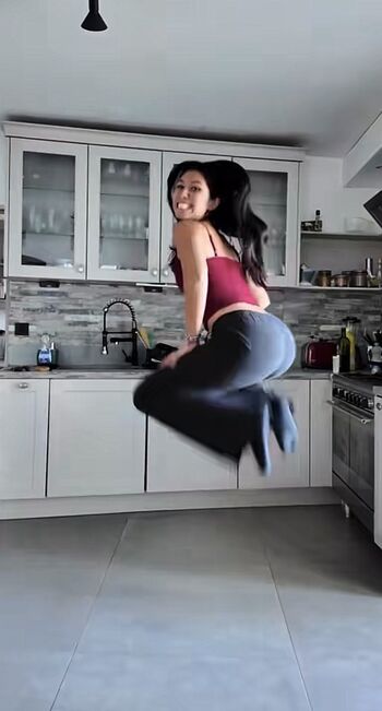 Full leaked Alizee yt private photo