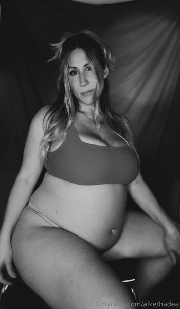 Full leaked Alkethadea private photo
