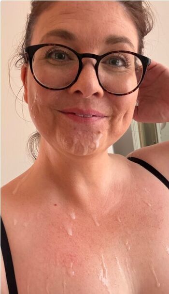 Full leaked Allaboutbee private photo