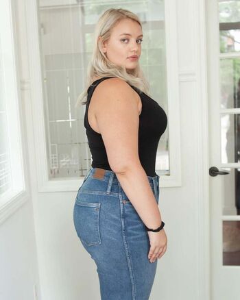 Full leaked Allie weber private photo