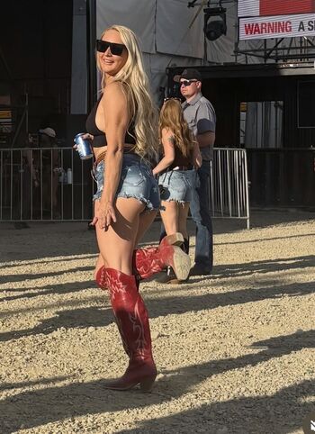 Full leaked Alliesorr private photo