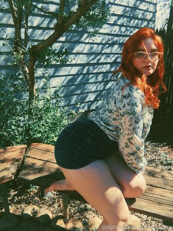 Full leaked Allisonivyx private photo
