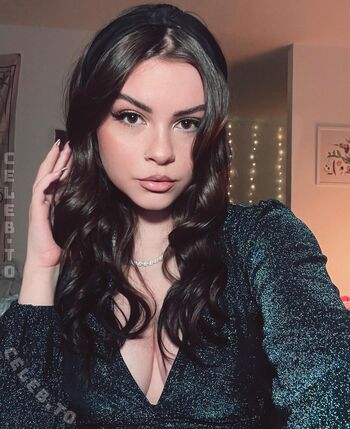 Full leaked Alltimeleah private photo