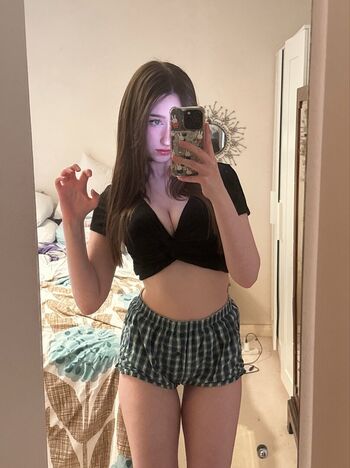 Full leaked Allykitti private photo