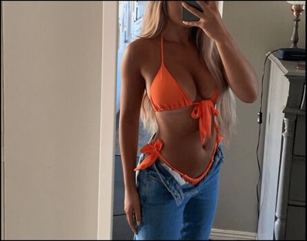 Full leaked Alma perssons private photo