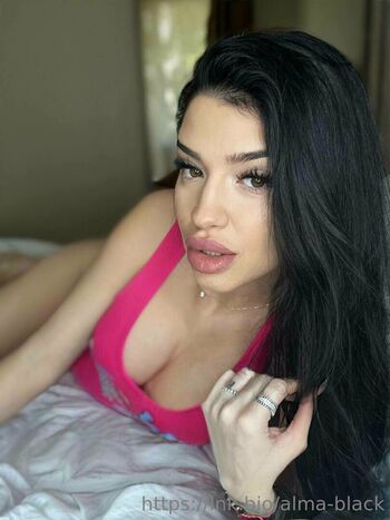 Full leaked Almablack private photo