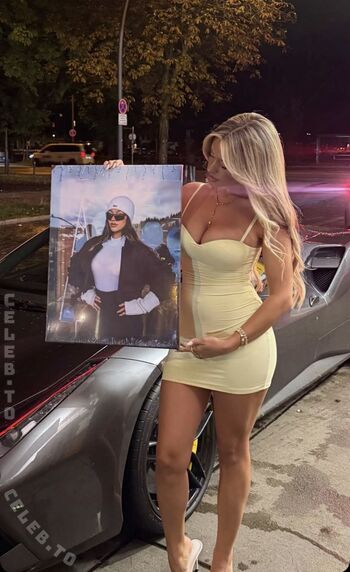 Full leaked Almira azemi page private photo
