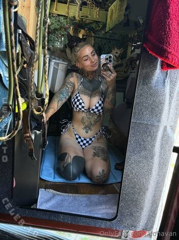Full leaked Alohavan private photo