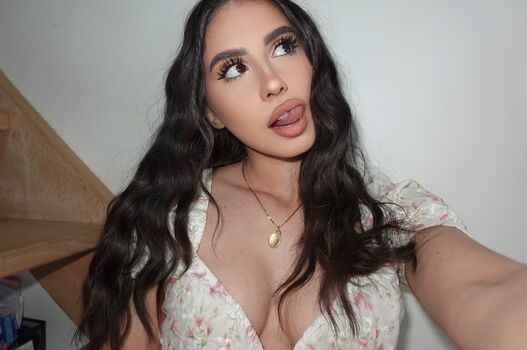 Full leaked Aloonea private photo