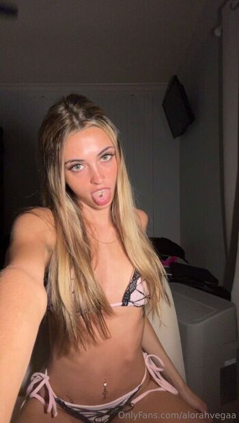 Full leaked Alorahvegaa page private photo
