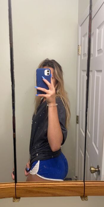 Alyna Wampler