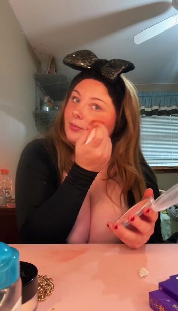 Full leaked Alyssa holmes private photo