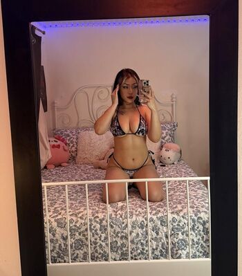 Full leaked Alyssadragons private photo