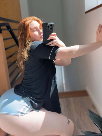 Full leaked Alyssagottcake private photo