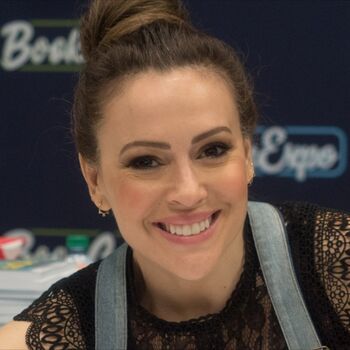 Full leaked Alyssamilano private photo