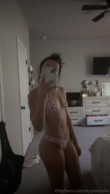 Full leaked Alyydaniele private photo
