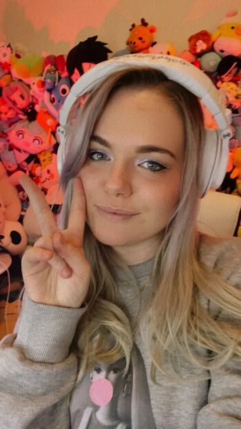 Full leaked Amalee private photo