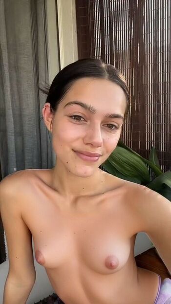 Full leaked Amalia strand private photo
