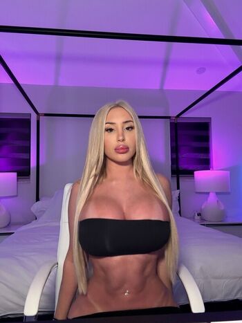 Full leaked Amanda andrews private photo