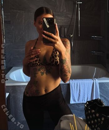 Full leaked Amanda chivas private photo