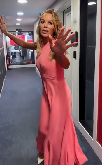 Full leaked Amanda holden private photo