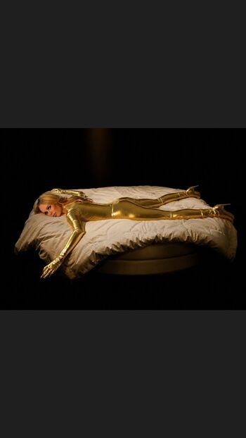 Full leaked Amanda holden private photo