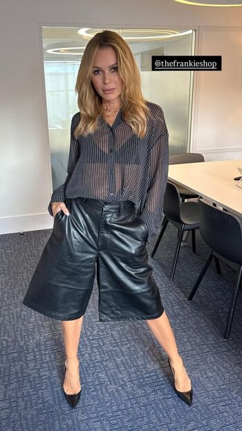 Full leaked Amanda holden private photo