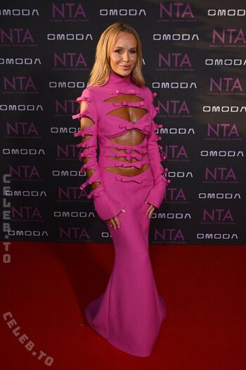 Full leaked Amanda holden  page private photo