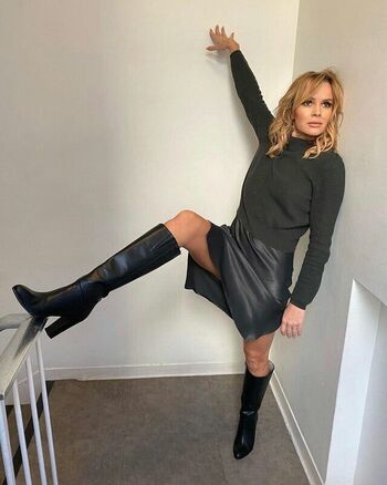 Full leaked Amanda holden private photo