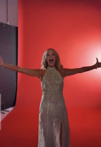 Full leaked Amanda holden private photo