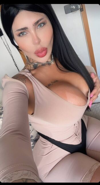 Full leaked Amanda milion page private photo