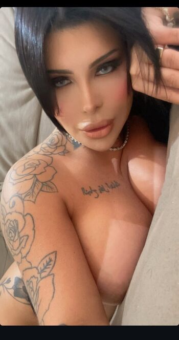 Full leaked Amanda milion page private photo