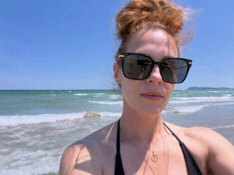 Full leaked Amanda righetti private photo